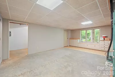 955 19th Avenue NW, Hickory, NC 28601 - Photo 41