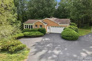 12 Legendary Rd, Hendersonville, NC 28739 - Photo 13