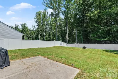 5132 Rustling Pines Court, Charlotte, NC 28215 - Photo 7