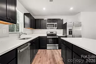 5132 Rustling Pnes Ct, Charlotte, NC 28215 - Photo 11