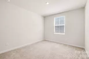 5132 Rustling Pnes Ct, Charlotte, NC 28215 - Photo 23