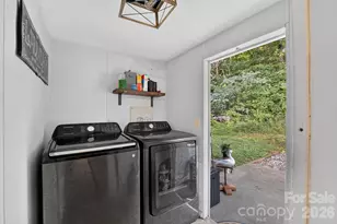 2437 S Rosedale Dr, Lenoir, NC 28645 - Photo 45
