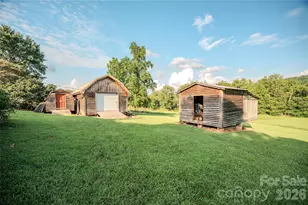 1461 Old Nc 18 S, Morganton, NC 28655 - Photo 3