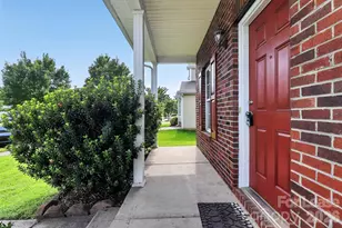 9107 Newfield St, Charlotte, NC 28216 - Photo 3