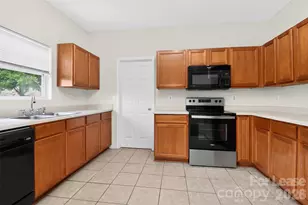 9107 Newfield St, Charlotte, NC 28216 - Photo 13