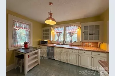 613 S York Street, Gastonia, NC 28052 - Photo 9
