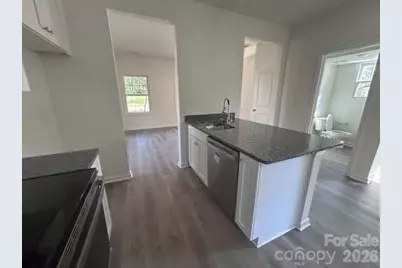523 W Front Street, Statesville, NC 28677 - Photo 3
