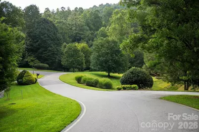 000 Ivywood Lane #13, Laurel Park, NC 28739 - Photo 17