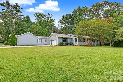 3201 Fairforest Drive, Matthews, NC 28104 - Photo 1