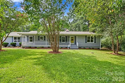 3201 Fairforest Drive, Matthews, NC 28104 - Photo 3