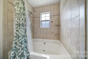 3208 Selwyn Farms Ln, Charlotte, NC 28209 - Photo 17