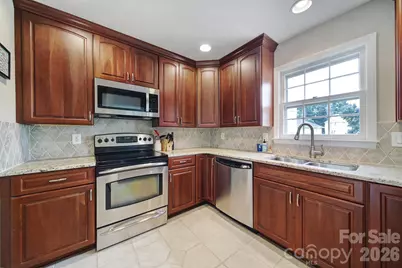 3208 Selwyn Farms Lane #6, Charlotte, NC 28209 - Photo 9