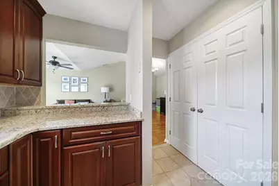 3208 Selwyn Farms Lane #6, Charlotte, NC 28209 - Photo 11