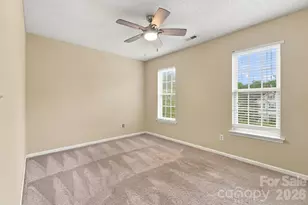 12806 English Walnut Ln, Charlotte, NC 28215 - Photo 21