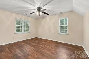 12806 English Walnut Ln, Charlotte, NC 28215 - Photo 23