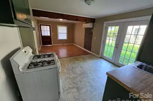 1404 Rosewood Ln, Gastonia, NC 28052 - Photo 5