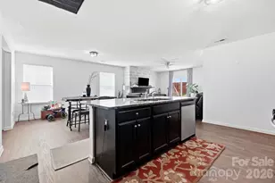 1718 Aldershot Ct, Dallas, NC 28034 - Photo 9