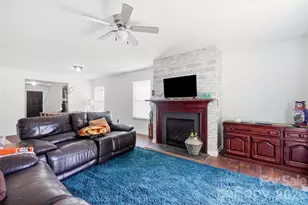 1718 Aldershot Ct, Dallas, NC 28034 - Photo 15