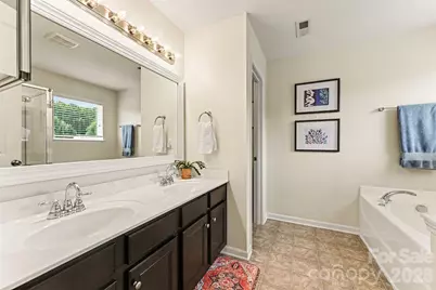 6918 Barefoot Forest Drive, Charlotte, NC 28269 - Photo 15