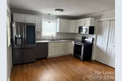 1117 13th Avenue NW, Hickory, NC 28601 - Photo 11
