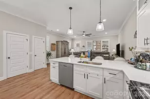 131 W F St, Kannapolis, NC 28081 - Photo 11