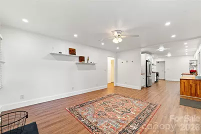 8008 Chapman Street, Charlotte, NC 28216 - Photo 9