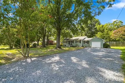 8008 Chapman Street, Charlotte, NC 28216 - Photo 3