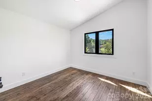 138 Shiloh Rd, Asheville, NC 28803 - Photo 33