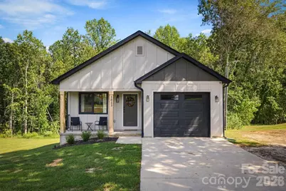 1013 37th Street SW, Hickory, NC 28602 - Photo 1