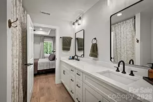 1013 37th St SW, Hickory, NC 28602 - Photo 9