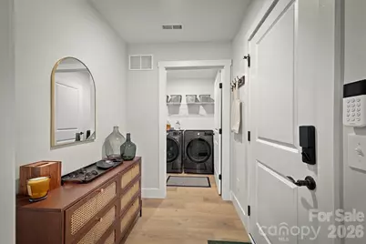 1013 37th Street SW, Hickory, NC 28602 - Photo 7