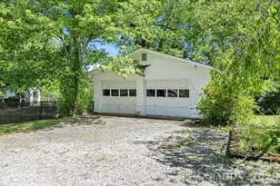 208 Probart St, Brevard, NC 28712 - Photo 47