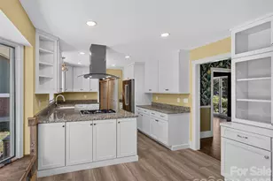 73 Redwood St, Brevard, NC 28712 - Photo 9