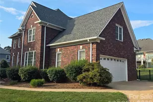 182 E Tattersall Dr, Statesville, NC 28677 - Photo 3
