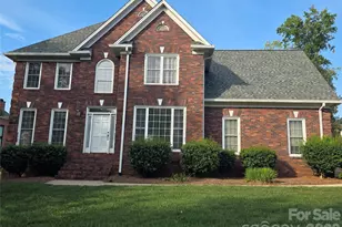 182 E Tattersall Dr, Statesville, NC 28677 - Photo 1