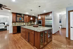 4514 Pendock Ct, Charlotte, NC 28226 - Photo 15