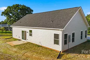 128 N Main St, Granite Falls, NC 28630 - Photo 29