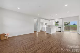 128 N Main St, Granite Falls, NC 28630 - Photo 5
