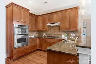 2808 Gablestone Way, Charlotte, NC 28207 - Photo 11