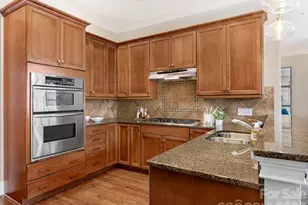 2808 Gablestone Way, Charlotte, NC 28207 - Photo 11