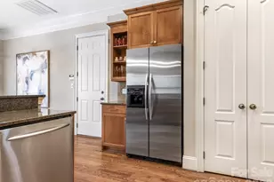 2808 Gablestone Way, Charlotte, NC 28207 - Photo 13