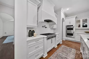 229 Wrenwood Ln, Charlotte, NC 28211 - Photo 11