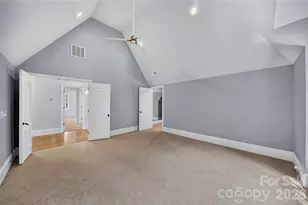 229 Wrenwood Ln, Charlotte, NC 28211 - Photo 35