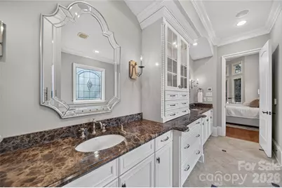 229 Wrenwood Lane, Charlotte, NC 28211 - Photo 25