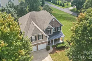 608 Cedar Trace Dr, Lake Wylie, SC 29710 - Photo 1