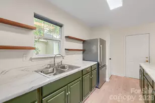 3216 Lasalle St, Charlotte, NC 28216 - Photo 9