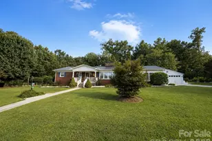 105 Merrywood Dr, Lenoir, NC 28645 - Photo 3