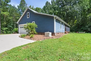 635 Rhododendron Dr, Salisbury, NC 28146 - Photo 5