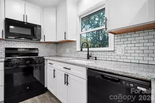 1185 10th Street Pl NW, Hickory, NC 28601 - Photo 9