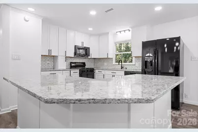 1185 10th Street Place NW, Hickory, NC 28601 - Photo 7